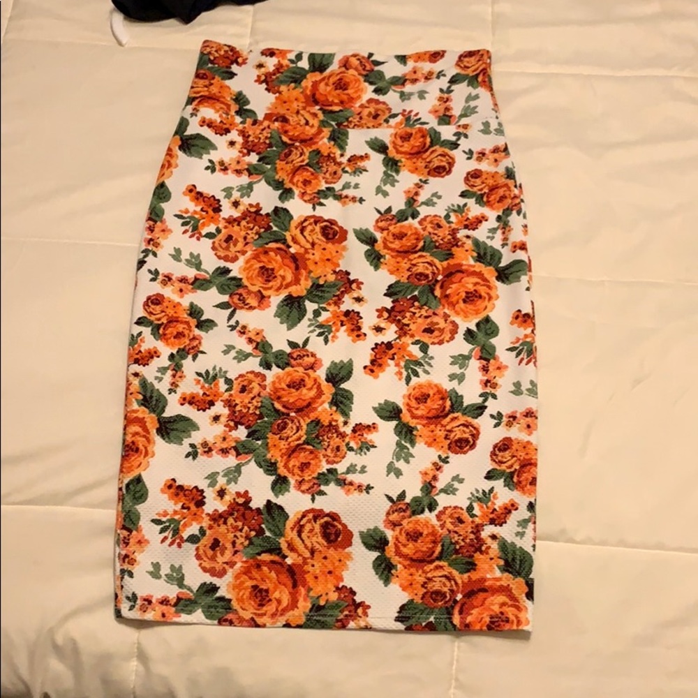 LulaRoe floral pencil skirt